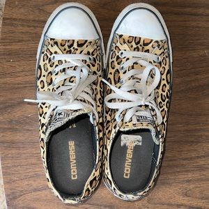 Leopard print converse size 10 in women